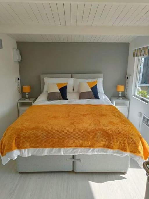 Private Lodge Close To Beaches And Goodwood Felpham Экстерьер фото